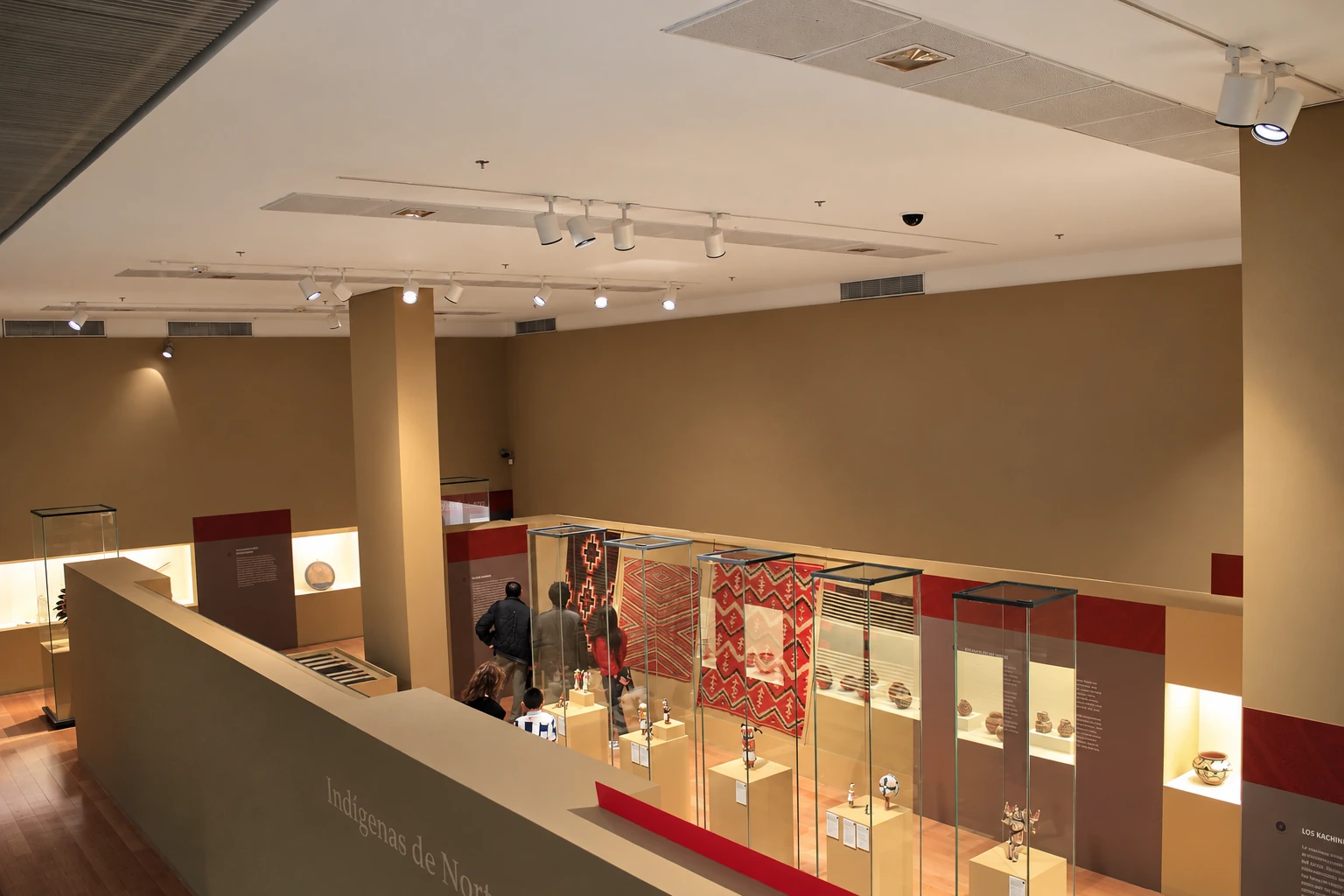 wall cases and railings — Native North Americans: traditions and transitions